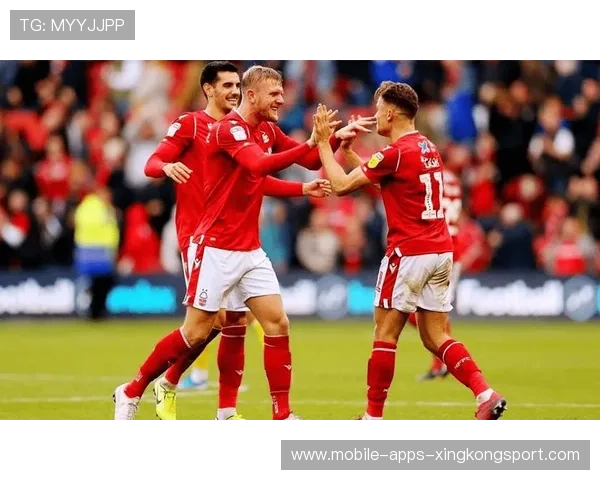 诺丁汉森林与利兹联困境较量 谁能率先走出低谷重回巅峰 诺丁汉森林与利兹联困境较量 谁能率先走出低谷重回巅峰