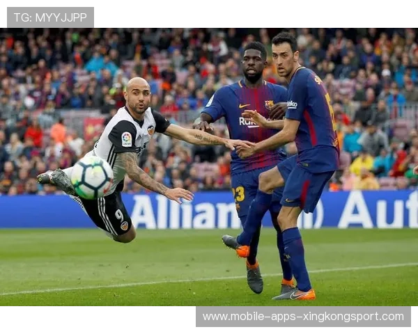 西甲训练课强化控球耐心,球队传接球质量提高 西甲训练课强化控球耐心,球队传接球质量提高