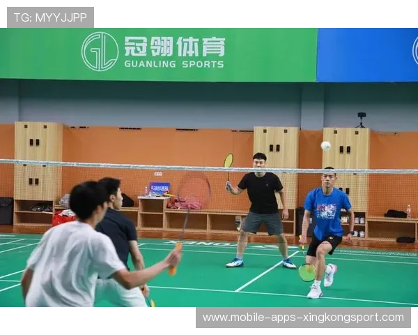 羽毛球贴场平抽如子弹——开启你的极速挥拍新体验 羽毛球贴场平抽如子弹——开启你的极速挥拍新体验