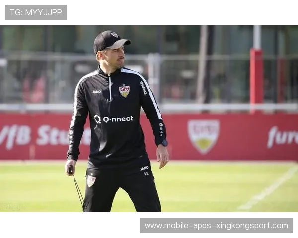 切尔西锋线哑火，波切蒂诺如何解决进攻难题？，波切蒂诺常用阵型